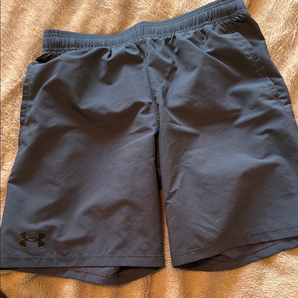 Under Armour set of 3 Shorts (2 black, 1 grey